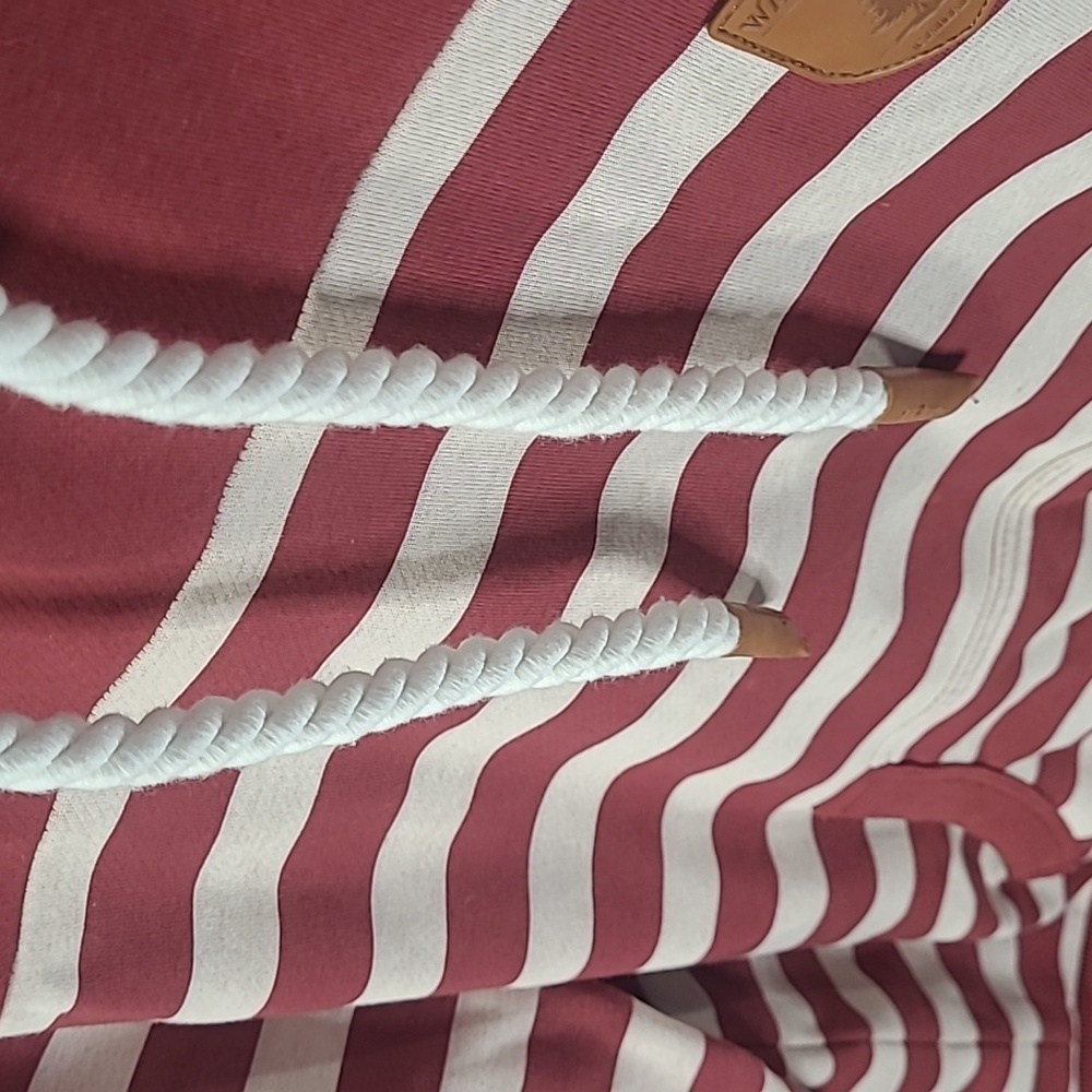 Item #17 NWOT Women's Wanakome Hoodie sz XL - Picture 4 of 5